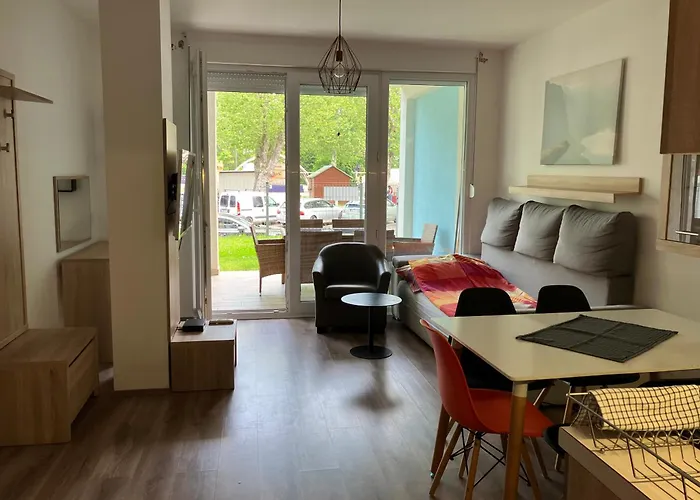 Lelle Riviera